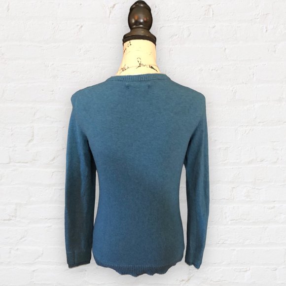 Bella Swan Banana Republic Double Trim V-Neck Sweater Twilight - Picture 5 of 7